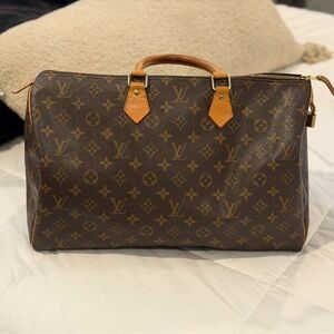 SALE❗️Louis Vuitton Monogram Speedy 40